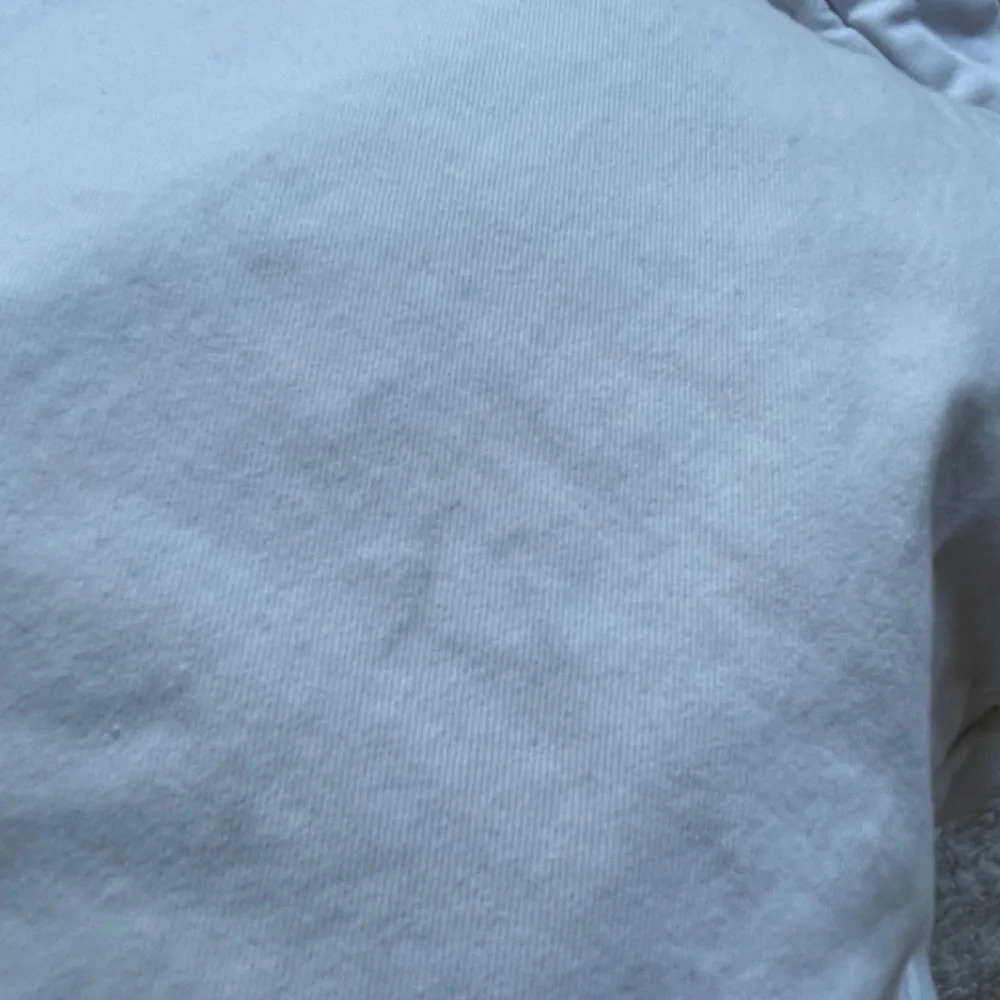 IZOD white/khaki shorts - Picture 5 of 6